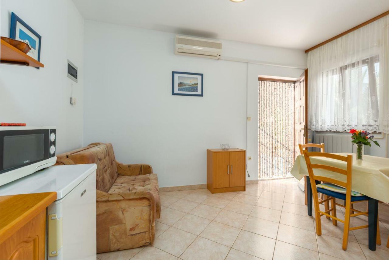 Apartment Softic พูลา ภายนอก รูปภาพ